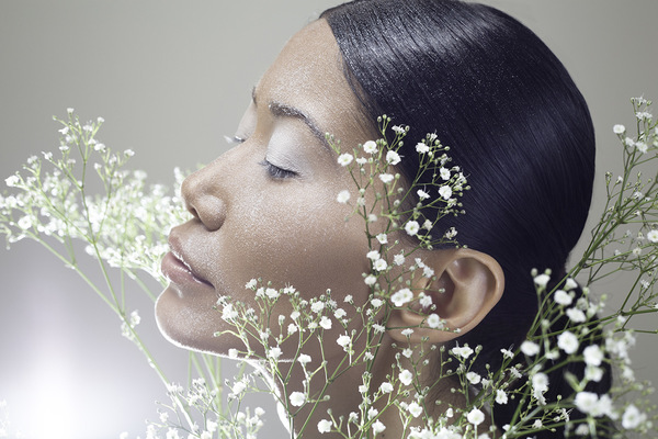 Dubai Photographer underwater, fashion, commercial, corporate, wedding -