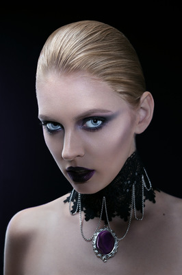 Dubai Photographer underwater, fashion, commercial, corporate, wedding -