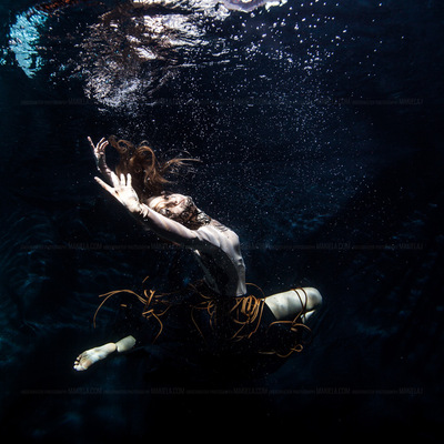 Dubai Photographer underwater, fashion, commercial, corporate, wedding - Underwater edytorial for Art Color Ballet
