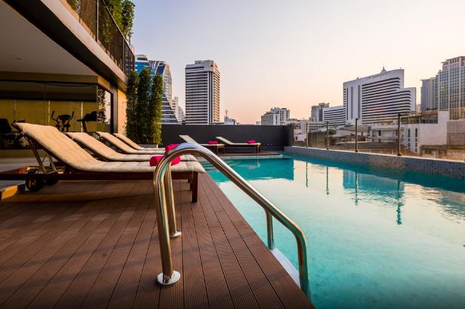 GLOW HOTEL
